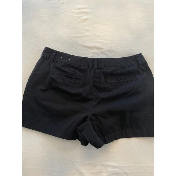 Ann Taylor Loft Size 10 Black 4” Short 100% Cotton - Picture 1 of 4